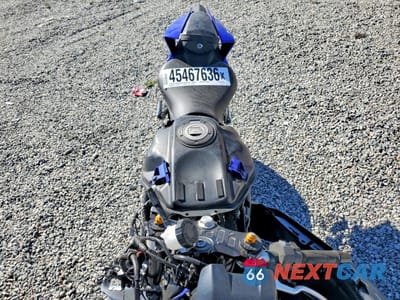 Piąte zdjęcie samochodu w środku: 2024 YAMAHA YZFR7 VIN:JYARM38Y4RA002716 - miniatura