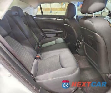 Zdjęcie 10 z 12 samochodu: 2018 CHRYSLER 300 TOURING VIN:2C3CCAAG4JH294008 - miniatura