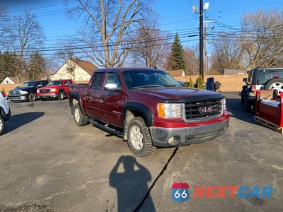 2008 GMC SIERRA K1500 2GTEK133281229243 - główne zdjęcie licytacji z USA - miniatura
