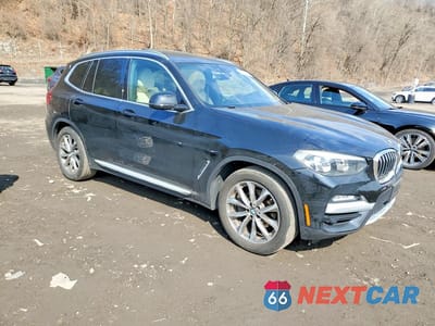 Czwarte zdjęcie samochodu z boku: 2019 BMW X3 XDRIVE30I VIN:5UXTR9C59KLE21703 - miniatura