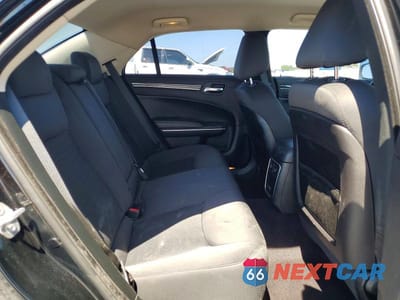 Zdjęcie 10 z 13 samochodu: 2018 CHRYSLER 300 TOURING VIN:2C3CCAAG4JH341070 - miniatura