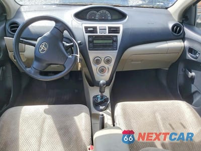 Zdjęcie 8 z 12 samochodu: 2007 TOYOTA YARIS BASE VIN:JTDBT923771127974 - miniatura