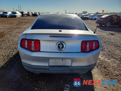 Zdjęcie 6 z 12 samochodu: 2010 FORD MUSTANG VIN:1ZVBP8ANXA5117552 - miniatura