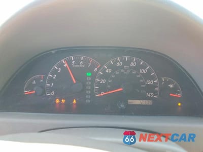 Zdjęcie 9 z 12 samochodu: 2005 TOYOTA CAMRY LE VIN:4T1BE32K05U035692 - miniatura
