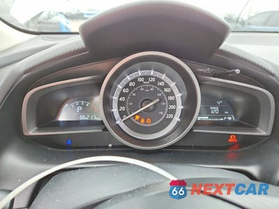 Zdjęcie 9 z 13 samochodu: 2016 MAZDA CX-3 TOURING VIN:JM1DKBC74G0100581 - miniatura