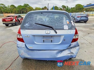Zdjęcie 6 z 12 samochodu: 2008 HONDA FIT VIN:JHMGD38488S046234 - miniatura