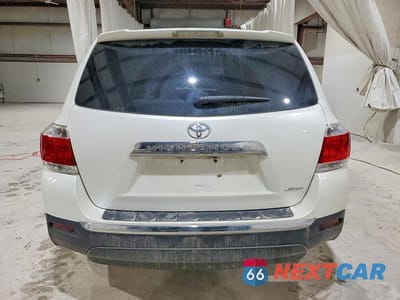 Zdjęcie 6 z 13 samochodu: 2013 TOYOTA HIGHLANDER BASE VIN:5TDBK3EH1DS231365 - miniatura