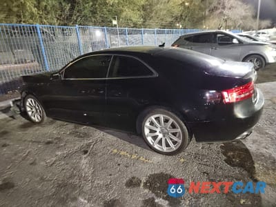 Drugie zdjęcie samochodu z przodu: 2011 AUDI A5 PREMIUM PLUS VIN:WAULFAFR9BA058836 - miniatura