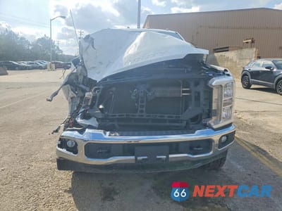 Piąte zdjęcie samochodu w środku: 2024 FORD F250 SUPER DUTY VIN:1FT7X2BA5REF18648 - miniatura