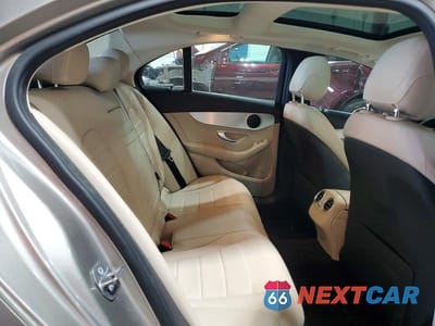 Zdjęcie 10 z 11 samochodu: 2019 MERCEDES-BENZ C 300 4MATIC VIN:55SWF8EB8KU315696 - miniatura
