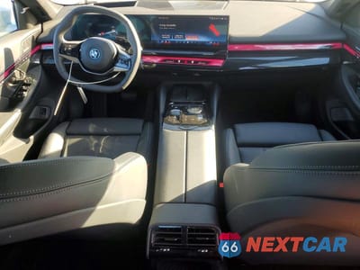 Zdjęcie 8 z 11 samochodu: 2026 BMW I5 EDRIVE 40 VIN:WBY63HG00TCV40679 - miniatura