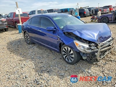 Czwarte zdjęcie samochodu z boku: 2017 HONDA ACCORD HYBRID VIN:JHMCR6F36HC018955 - miniatura