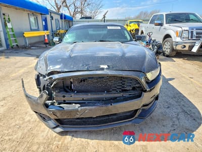 Piąte zdjęcie samochodu w środku: 2015 FORD MUSTANG VIN:1FA6P8AM5F5340266 - miniatura