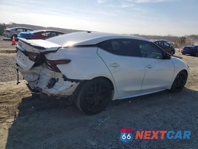 Trzecie zdjęcie samochodu z tyłu: 2022 NISSAN MAXIMA 3.5 SR VIN:1N4AA6EV8NC502968 - miniatura