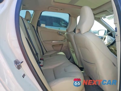 Zdjęcie 11 z 12 samochodu: 2015 VOLVO XC60 T5 PREMIER VIN:YV440MDK0F2720865 - miniatura