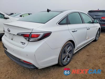 Trzecie zdjęcie samochodu z tyłu: 2017 HYUNDAI SONATA HYBRID LIMITED VIN:KMHE34L15HA053934 - miniatura