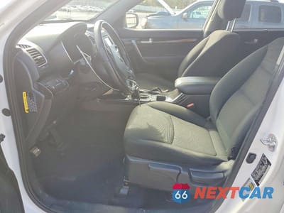 Zdjęcie 7 z 12 samochodu: 2014 KIA SORENTO LX VIN:5XYKTDA68EG508910 - miniatura
