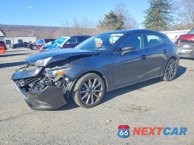 2018 MAZDA 3 TOURING 3MZBN1L36JM268746 - główne zdjęcie licytacji z USA - miniatura