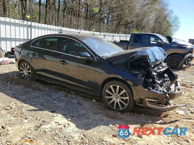 Czwarte zdjęcie samochodu z boku: 2018 VOLVO S60 PREMIER VIN:LYV402HK1JB179043 - miniatura