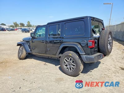 Drugie zdjęcie samochodu z przodu: 2025 JEEP WRANGLER SAHARA VIN:1C4PJXEG8SW549956 - miniatura