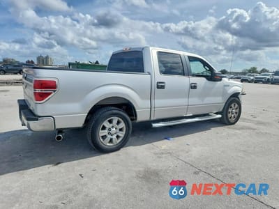 Trzecie zdjęcie samochodu z tyłu: 2011 FORD F150 SUPERCREW VIN:1FTFW1CF2BFC55862 - miniatura