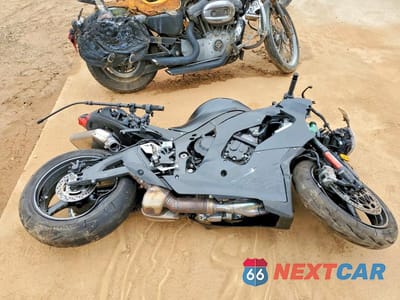 2025 KAWASAKI ZX1002 L JKBZXVL17SA017403 - główne zdjęcie licytacji z USA - miniatura