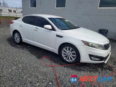 Czwarte zdjęcie samochodu z boku: 2013 KIA OPTIMA LX VIN:5XXGM4A74DG139848 - miniatura