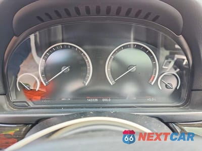 Zdjęcie 9 z 11 samochodu: 2012 BMW 535 XI VIN:WBAFU7C50CDU64026 - miniatura