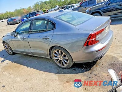 Drugie zdjęcie samochodu z przodu: 2020 VOLVO S60 T5 MOMENTUM VIN:7JR102FK3LG043124 - miniatura