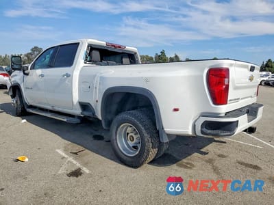 Drugie zdjęcie samochodu z przodu: 2023 CHEVROLET SILVERADO K3500 HIGH COUNTRY VIN:1GC4YVEY9PF216779 - miniatura