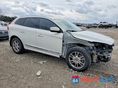 Czwarte zdjęcie samochodu z boku: 2014 VOLVO XC60 T6 VIN:YV4952DL1E2518393 - miniatura