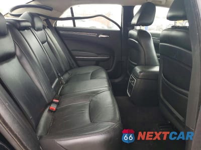 Zdjęcie 10 z 11 samochodu: 2018 CHRYSLER 300 TOURING VIN:2C3CCAAG2JH342654 - miniatura