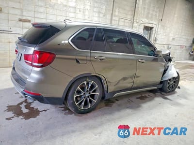 Trzecie zdjęcie samochodu z tyłu: 2018 BMW X5 XDR40E VIN:5UXKT0C57J0W02563 - miniatura