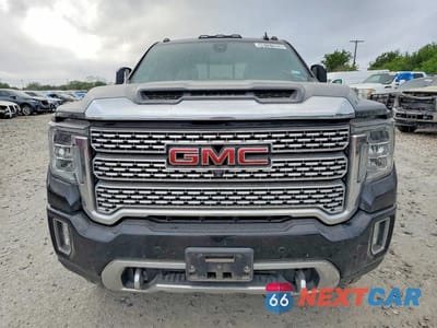 Piąte zdjęcie samochodu w środku: 2021 GMC SIERRA K2500 DENALI VIN:1GT49REY6MF234978 - miniatura
