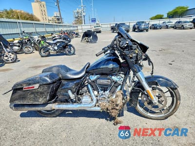 2023 HARLEY-DAVIDSON FLHX 1HD1KBC14PB675152 - główne zdjęcie licytacji z USA - miniatura