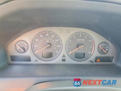 Zdjęcie 9 z 14 samochodu: 2003 VOLVO S60 2.4T VIN:YV1RS58D832249607 - miniatura