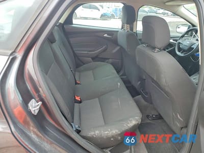 Zdjęcie 10 z 13 samochodu: 2018 FORD FOCUS SE VIN:1FADP3FE9JL325317 - miniatura