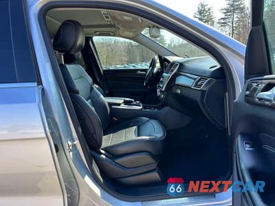 Piąte zdjęcie samochodu w środku: 2014 MERCEDES-BENZ ML 350 4MATIC VIN:4JGDA5HB8EA373950 - miniatura