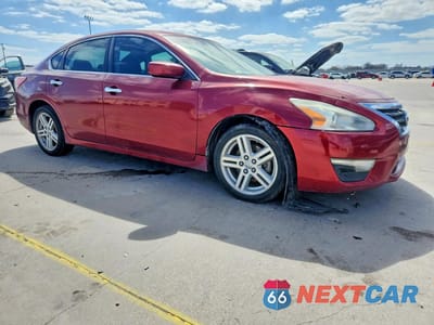 Czwarte zdjęcie samochodu z boku: 2013 NISSAN ALTIMA 2.5 VIN:1N4AL3AP1DC241827 - miniatura