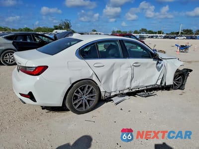 Trzecie zdjęcie samochodu z tyłu: 2021 BMW 330I VIN:3MW5R1J04M8C14496 - miniatura