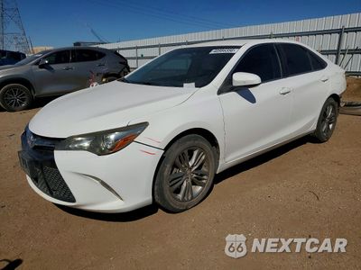 2015 TOYOTA CAMRY SE 4T1BF1FK3FU930347 - główne zdjęcie licytacji z USA - miniatura