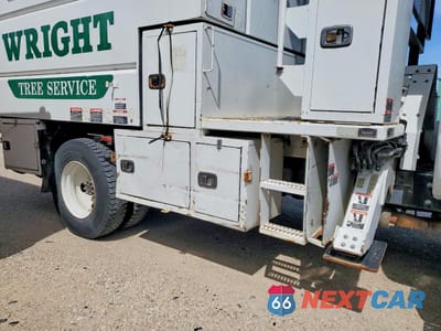 Zdjęcie 9 z 10 samochodu: 2015 FORD F750 SUPER DUTY FORESTRY BUCKET TRUCK VIN:3FRNF7FBXFV643822 - miniatura
