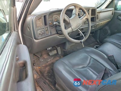 Zdjęcie 8 z 12 samochodu: 2005 CHEVROLET SILVERADO C1500 VIN:1GCEC14V35E273730 - miniatura