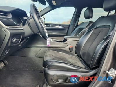 Zdjęcie 7 z 12 samochodu: 2021 JEEP GRAND CHEROKEE L LAREDO VIN:1C4RJKAG8M8154930 - miniatura