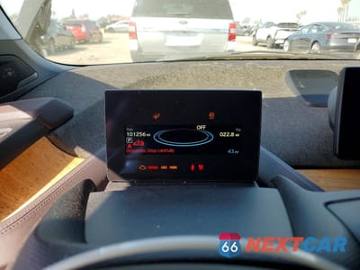 Zdjęcie 9 z 12 samochodu: 2015 BMW I3 REX VIN:WBY1Z4C59FV502654 - miniatura