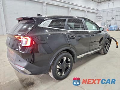 Trzecie zdjęcie samochodu z tyłu: 2026 KIA SPORTAGE LX VIN:5XYK2CDF3TG354788 - miniatura