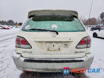 Zdjęcie 6 z 13 samochodu: 2002 LEXUS RX 300 BASE VIN:JTJHF10U820248619 - miniatura