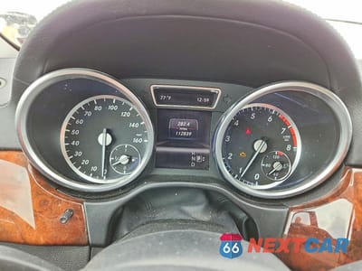 Zdjęcie 9 z 13 samochodu: 2013 MERCEDES-BENZ GL 450 4MATIC VIN:4JGDF7CE5DA143800 - miniatura