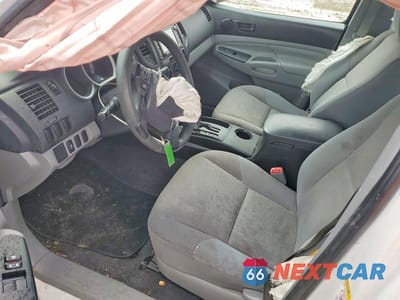 Zdjęcie 7 z 11 samochodu: 2015 TOYOTA TACOMA BASE VIN:5TFTX4CN2FX059025 - miniatura