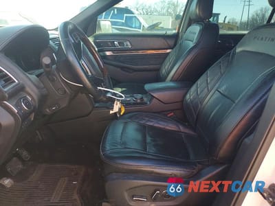 Zdjęcie 7 z 13 samochodu: 2016 FORD EXPLORER PLATINUM VIN:1FM5K8HT6GGD11510 - miniatura